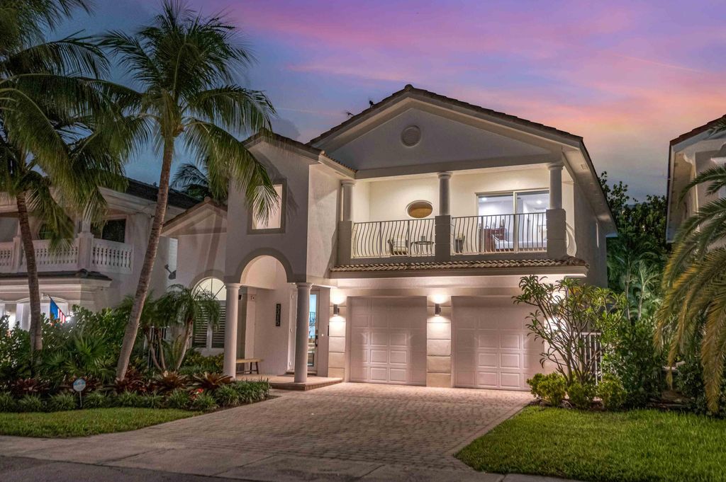 Photo of 3315 NE 17th Street, Fort Lauderdale, FL 33305 (MLS # B26020133)