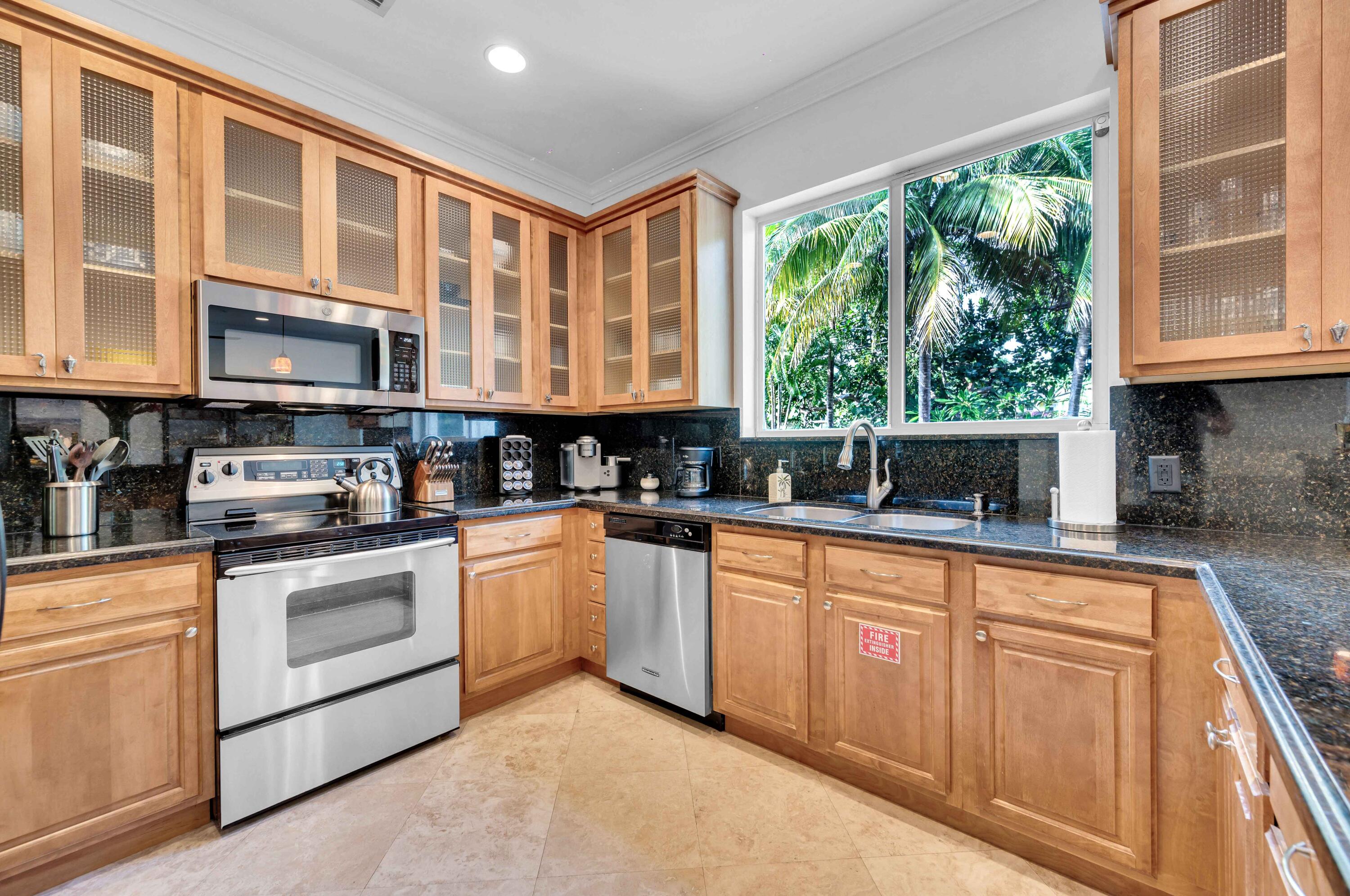 LAS OLAS BY THE SEA EXT - Residential