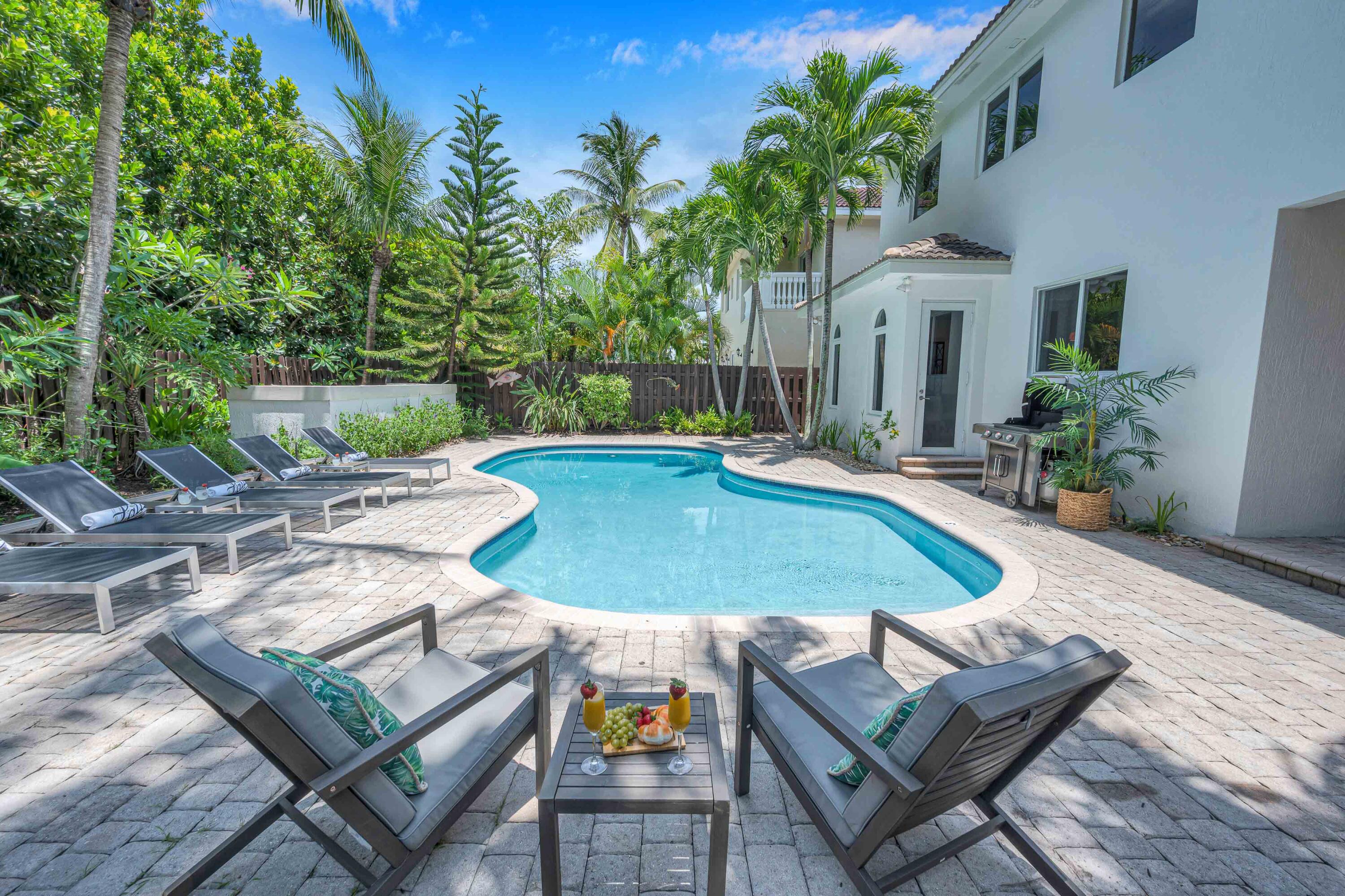 LAS OLAS BY THE SEA EXT - Residential