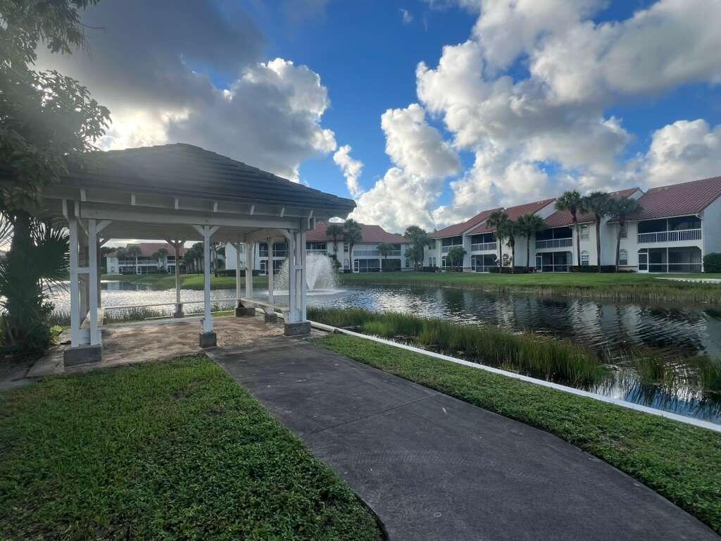 MEADOWBROOK AT PGA CONDO - Residential