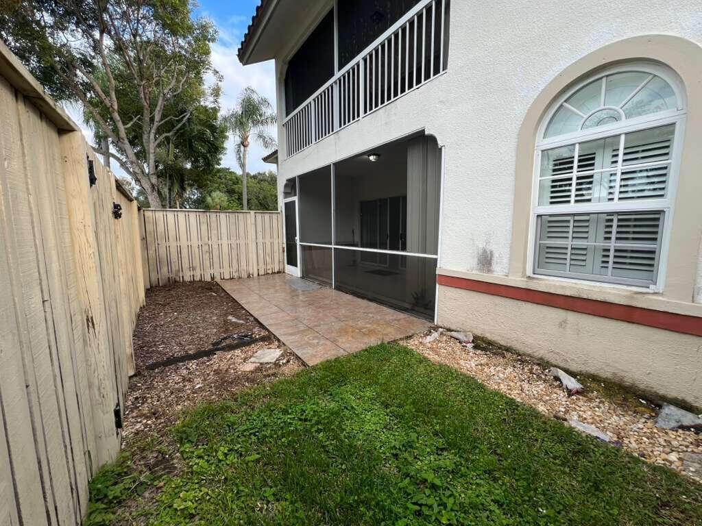 MEADOWBROOK AT PGA CONDO - Residential