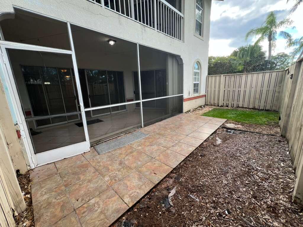 MEADOWBROOK AT PGA CONDO - Residential