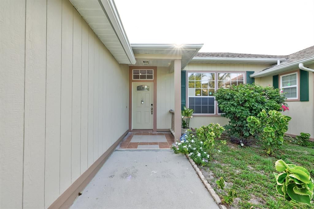 Photo of 2050 SW Aladdin Street, Port St Lucie, FL 34953 (MLS # R10848503)