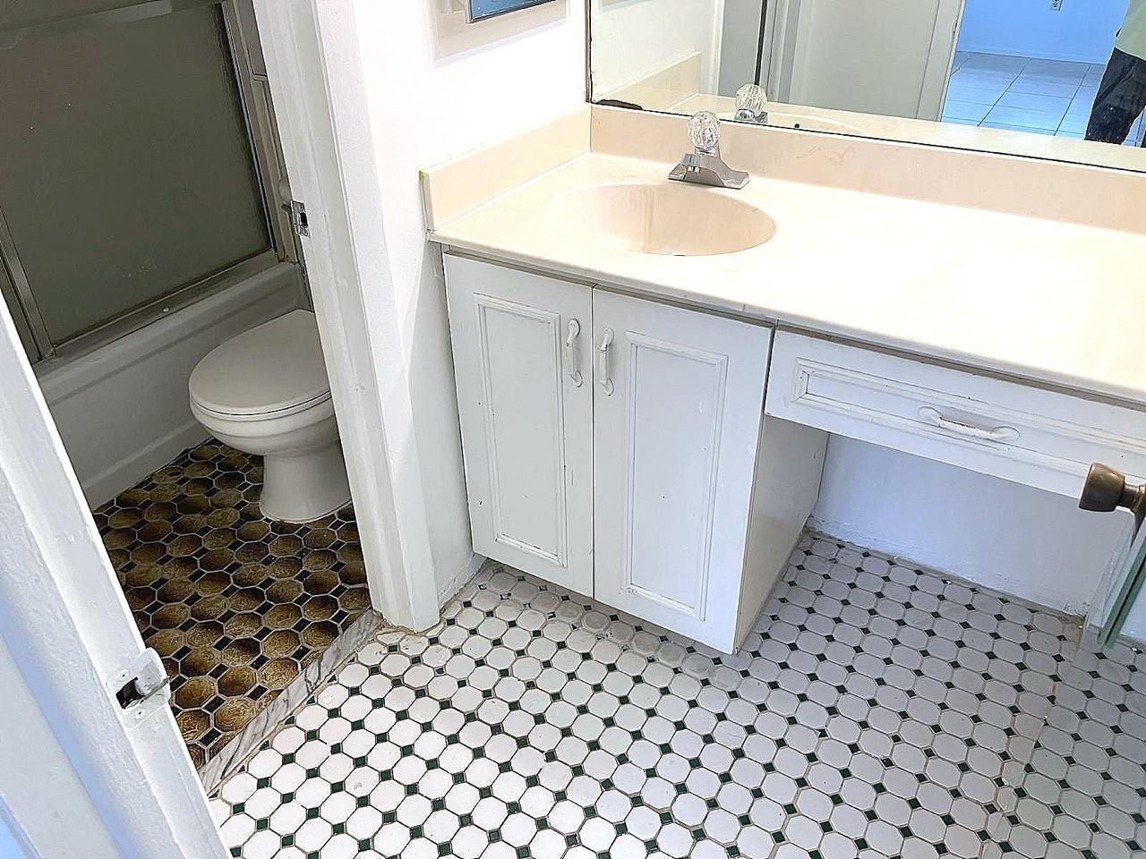 FOXCROFT CONDOMINIUMS - Residential