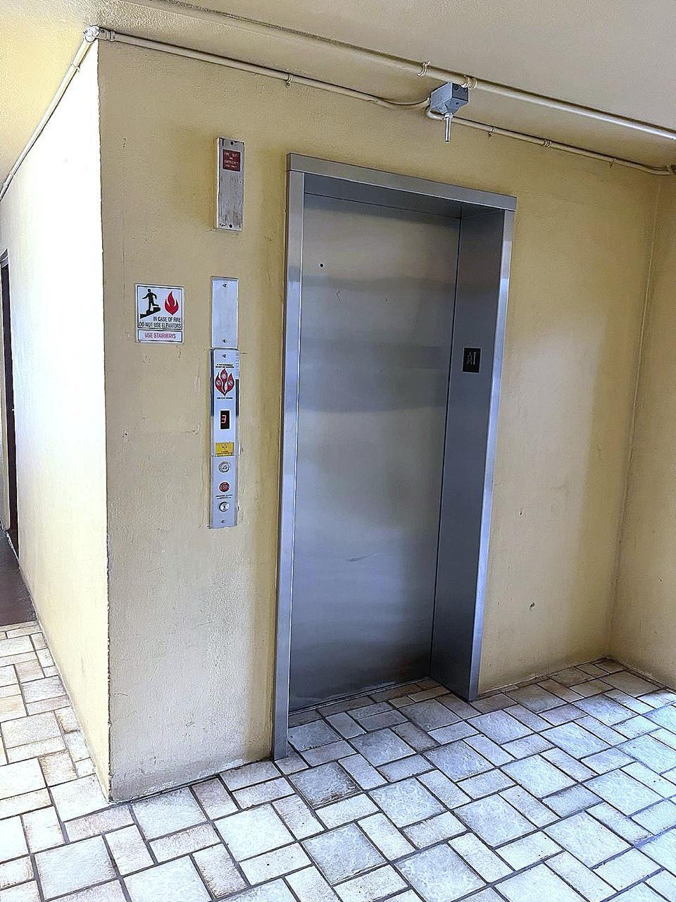 FOXCROFT CONDOMINIUMS - Residential