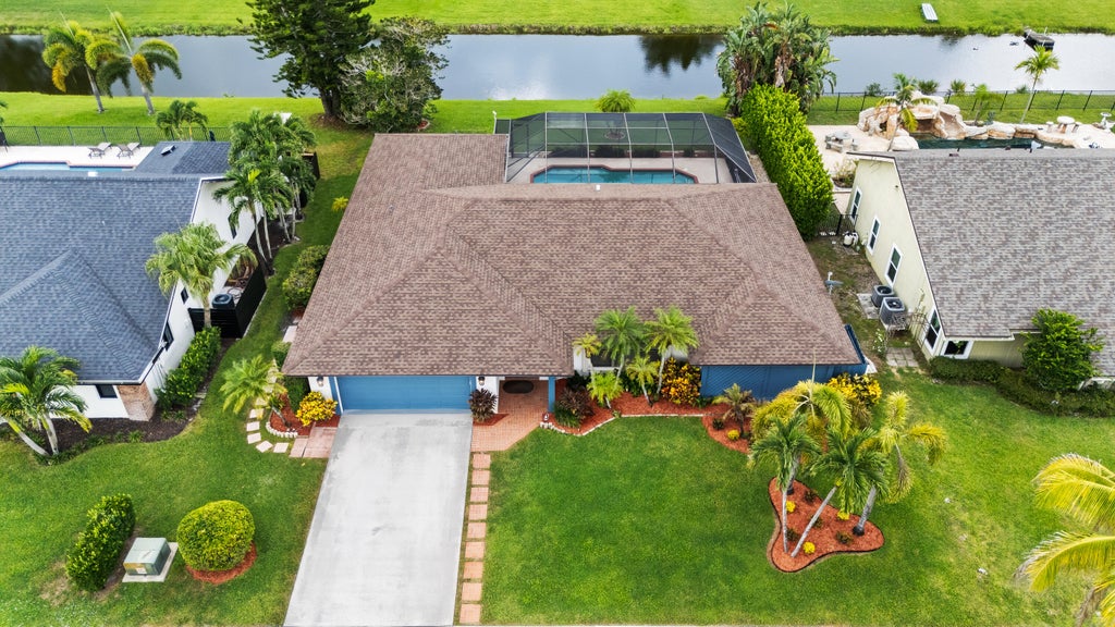 Photo of 14358 BLACKBERRY Drive, Wellington, FL 33414 (MLS # B26070164)
