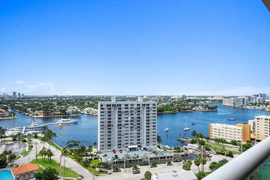 Las Olas Beach Club - Residential