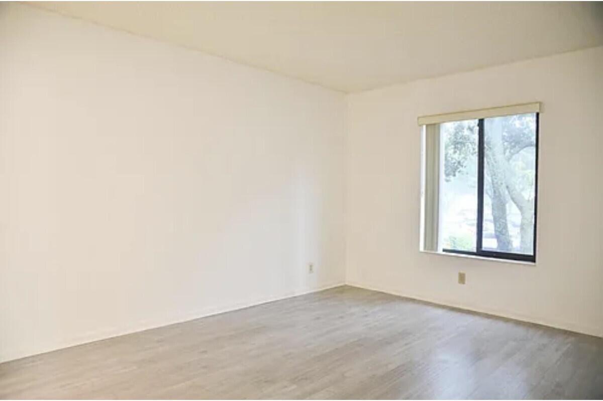 CHARTER CLUB OF PALM BEAC - Residential Lease