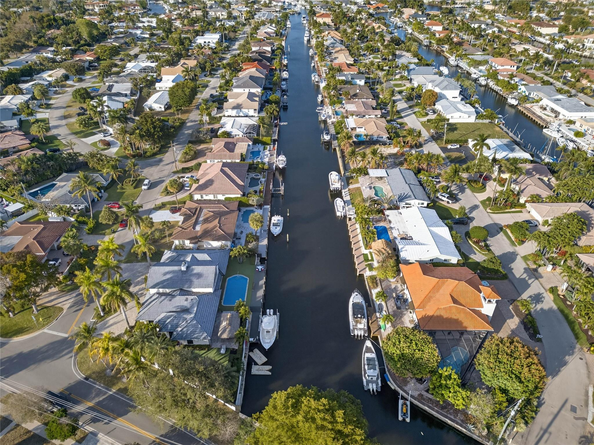 VENETIAN ISLES 2ND SEC - Residential