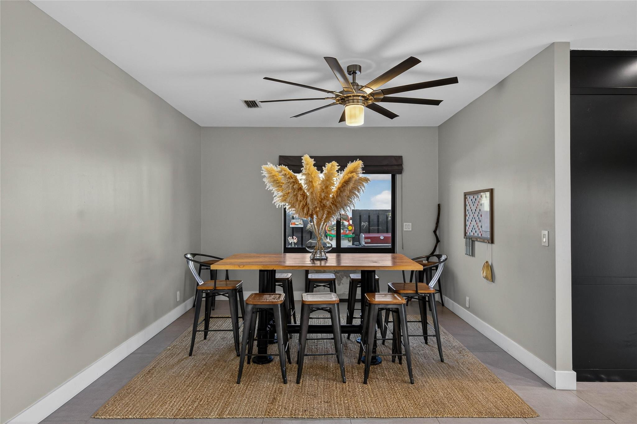 VENETIAN ISLES 2ND SEC - Residential