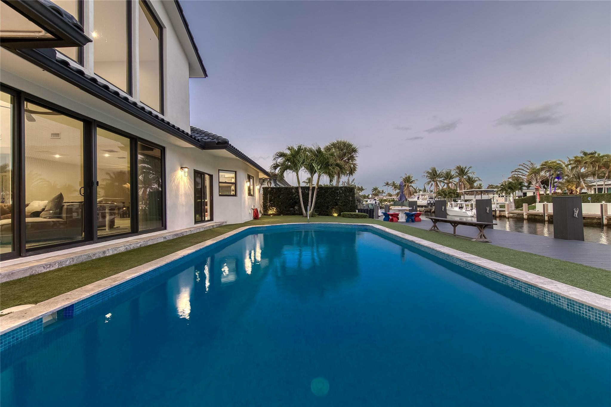 VENETIAN ISLES 2ND SEC - Residential