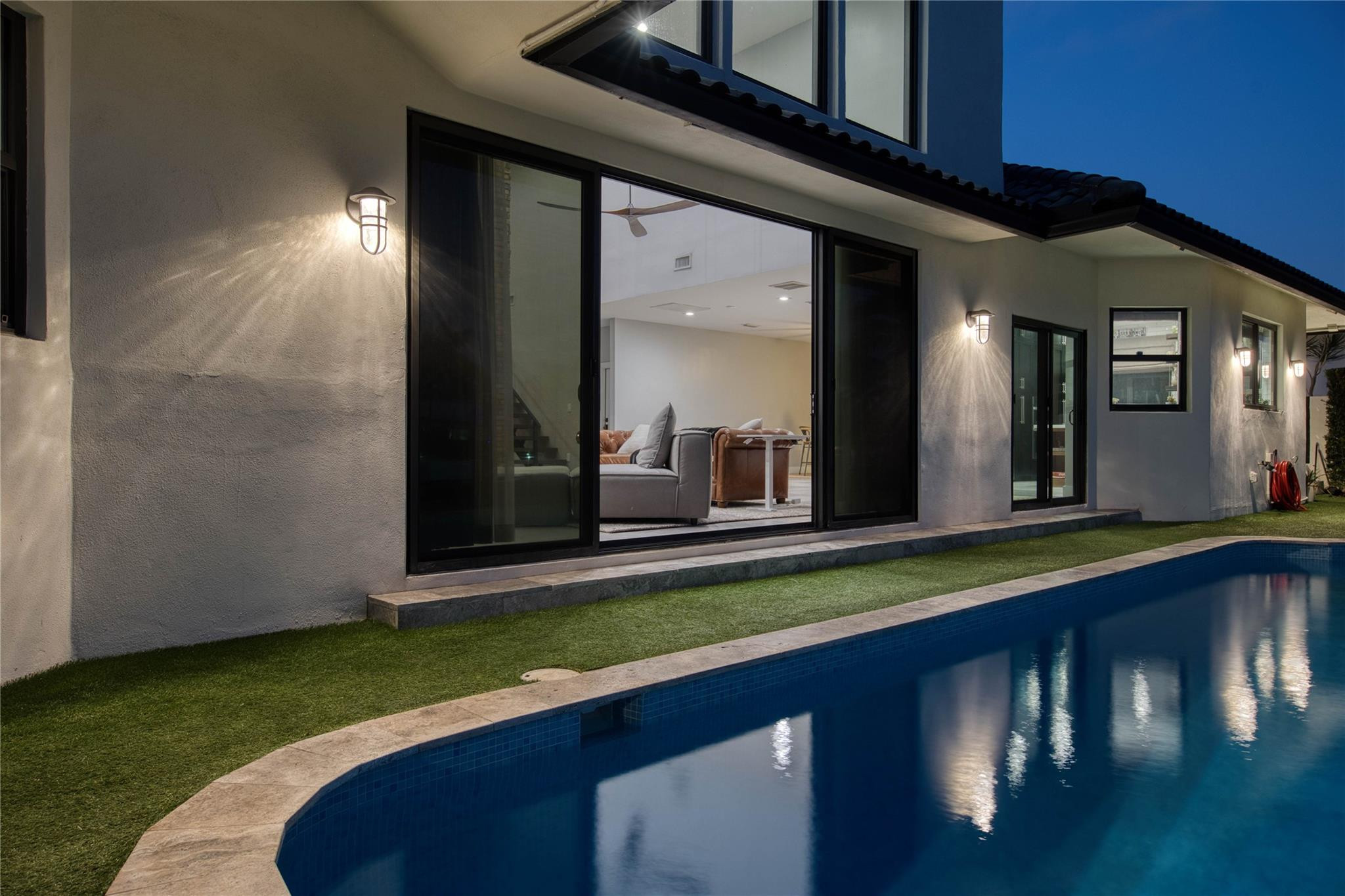 VENETIAN ISLES 2ND SEC - Residential