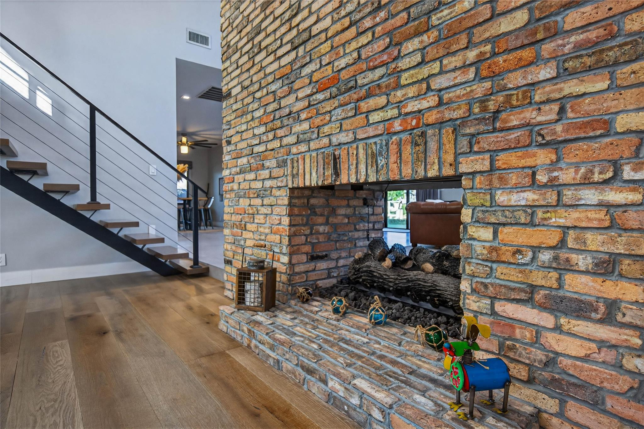 VENETIAN ISLES 2ND SEC - Residential