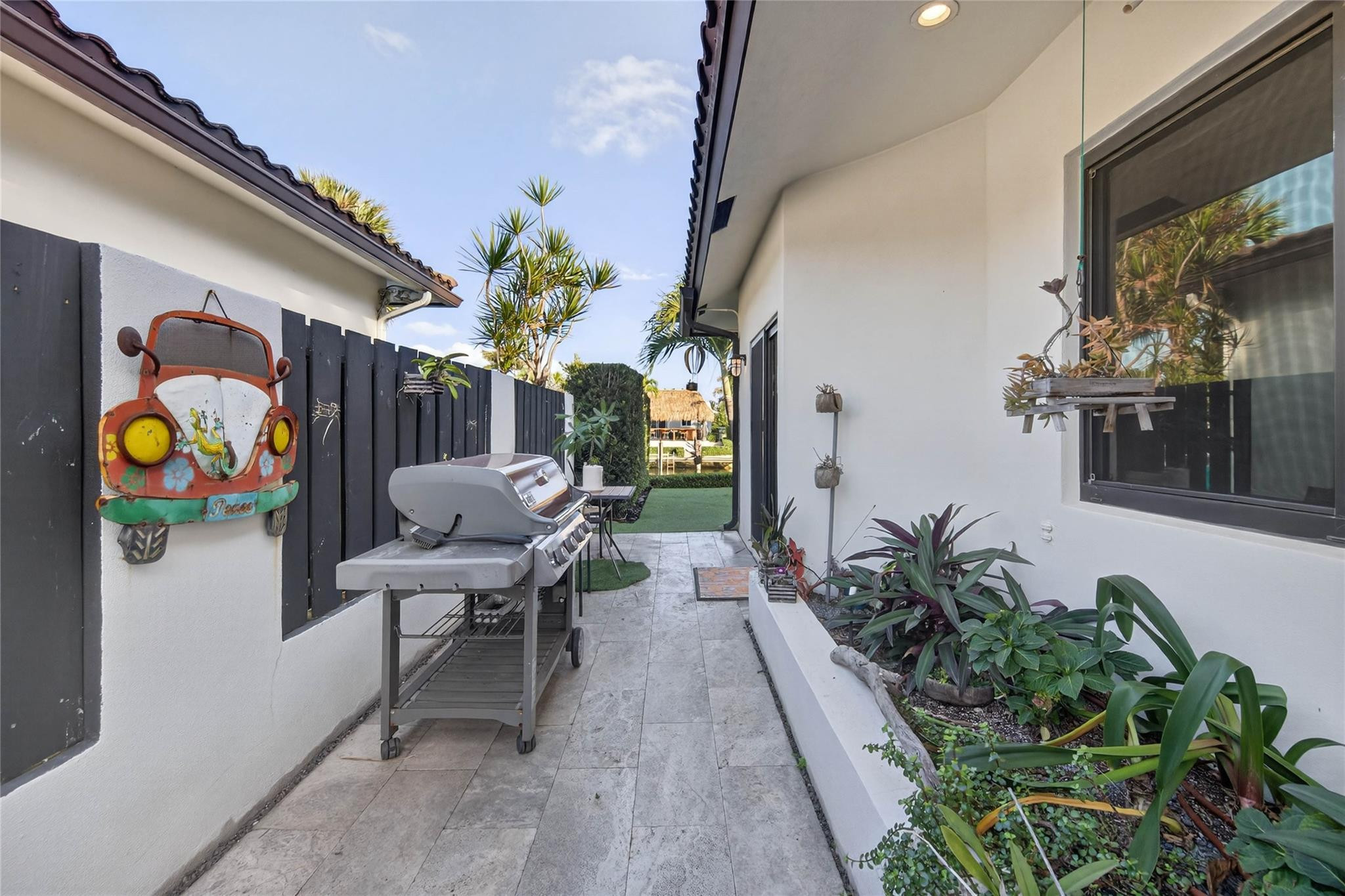 VENETIAN ISLES 2ND SEC - Residential