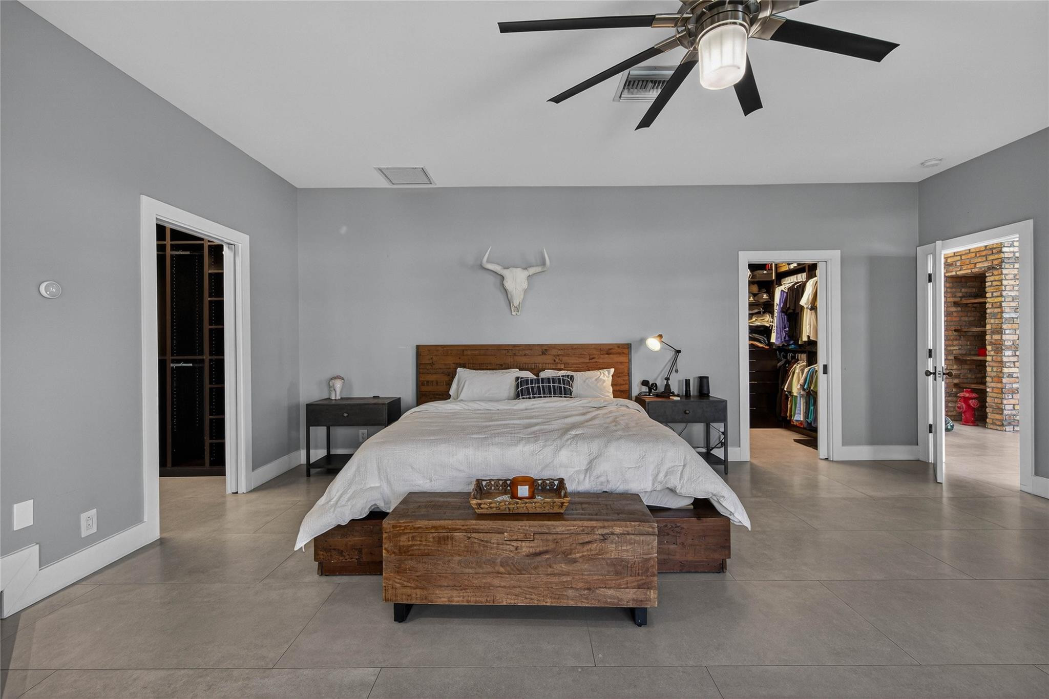 VENETIAN ISLES 2ND SEC - Residential