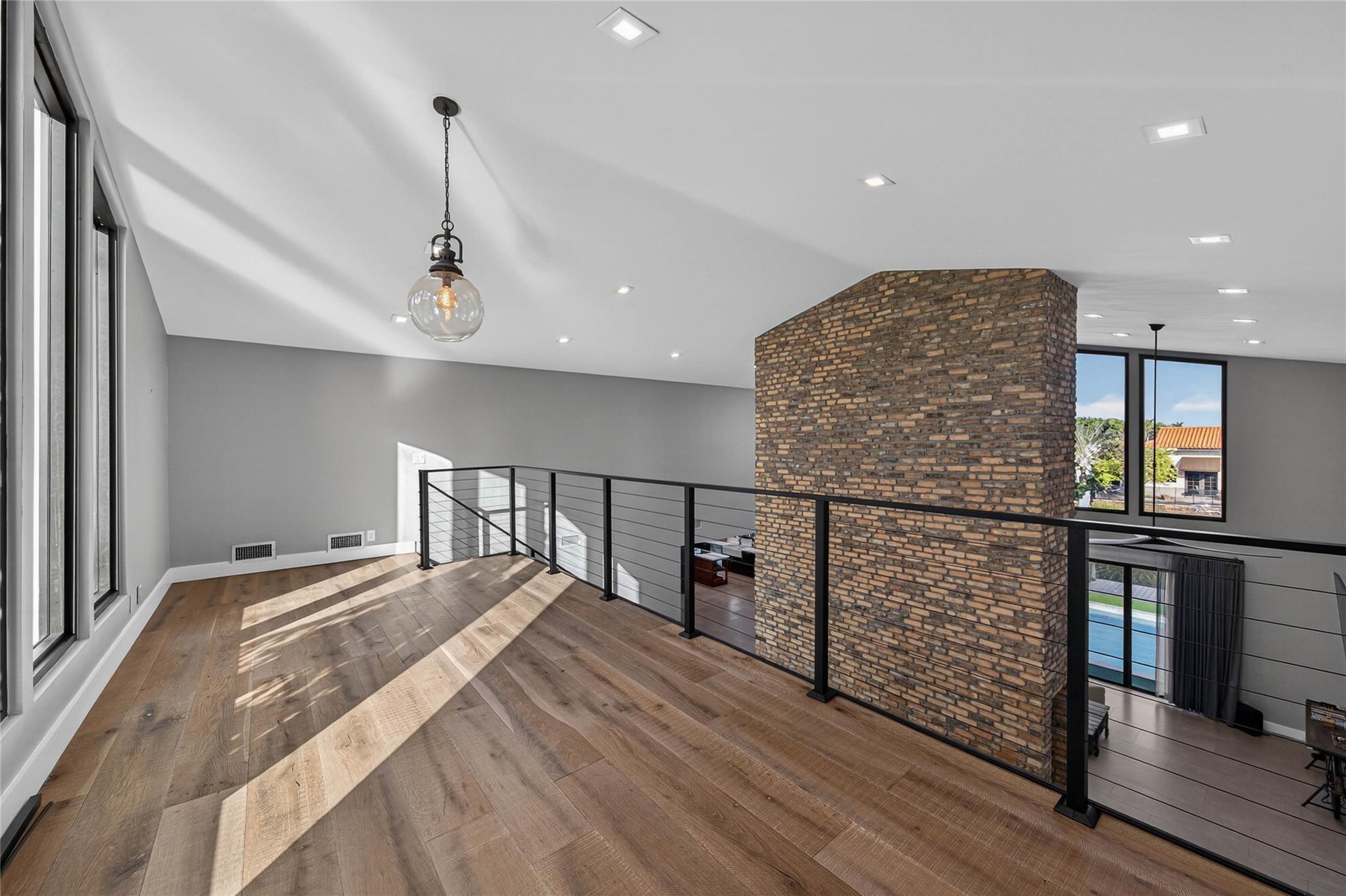 VENETIAN ISLES 2ND SEC - Residential