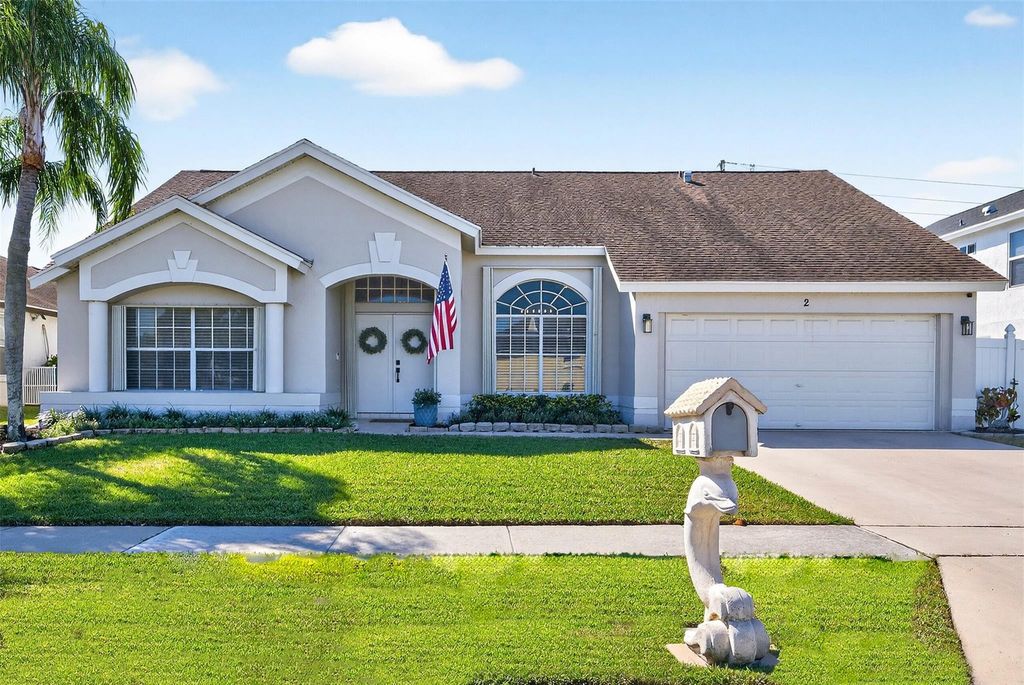 Photo of 2 Meadows Park Lane, Boynton Beach, FL 33436 (MLS # F10555908)