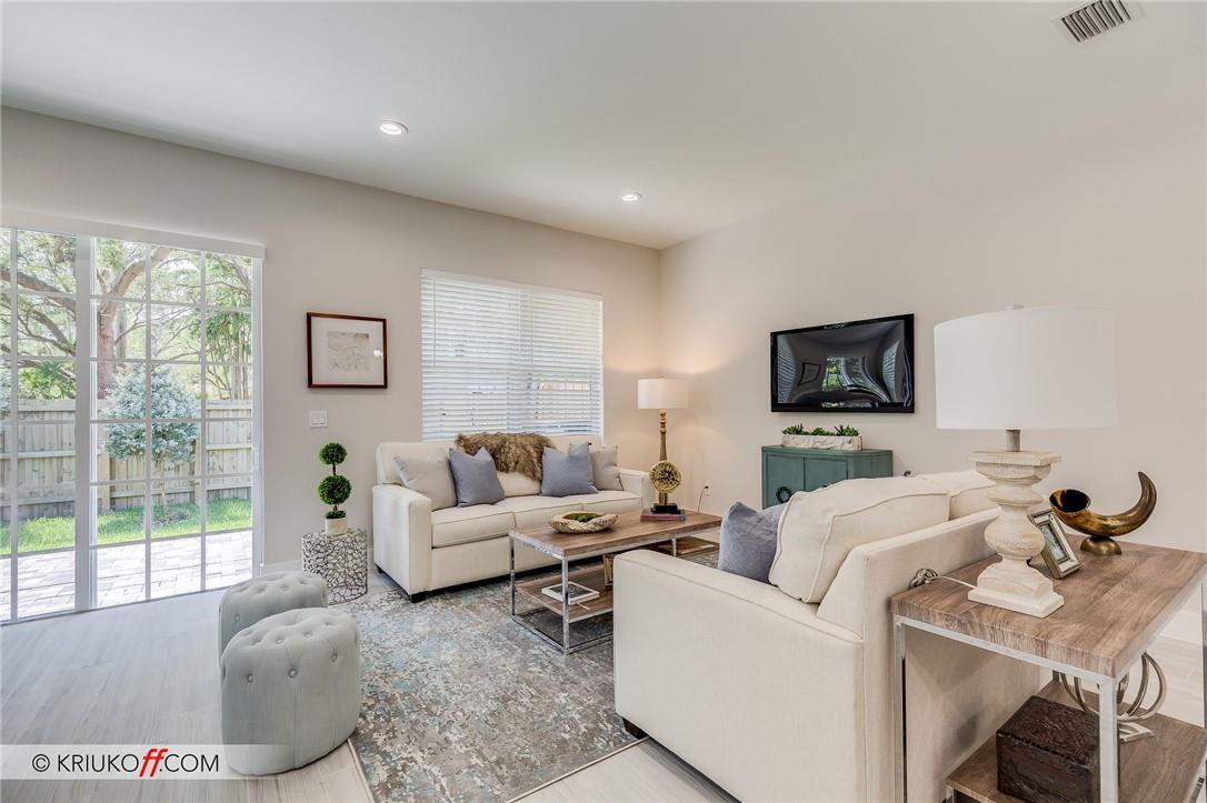 RIVERSIDE LANDING - Residential