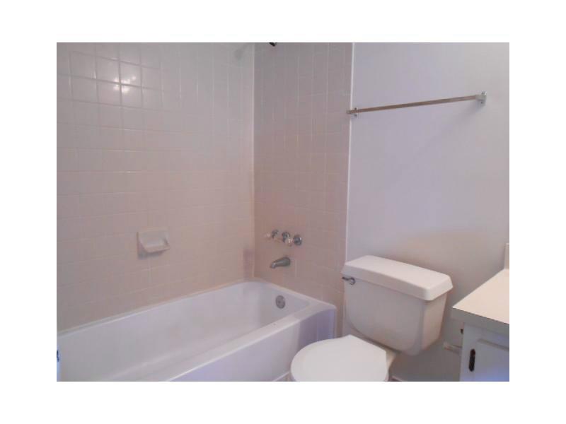 PALMS OF PEMBROKE CONDO - Residential Lease