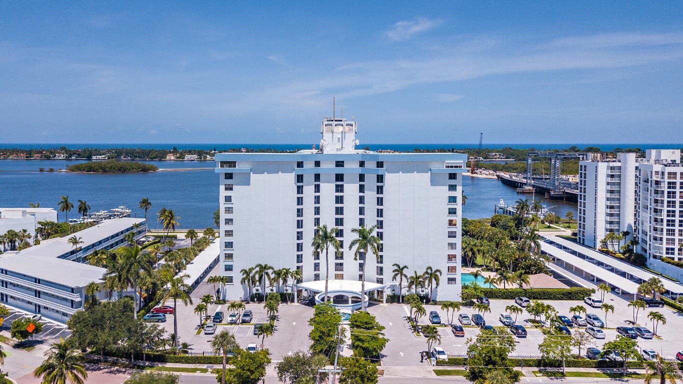 PORTOFINO SOUTH CONDO ESTATES OF SOUTH PALM BEA - Residential