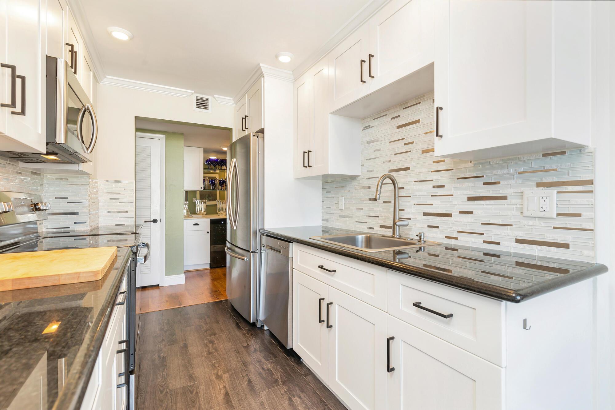 PORTOFINO SOUTH CONDO ESTATES OF SOUTH PALM BEA - Residential