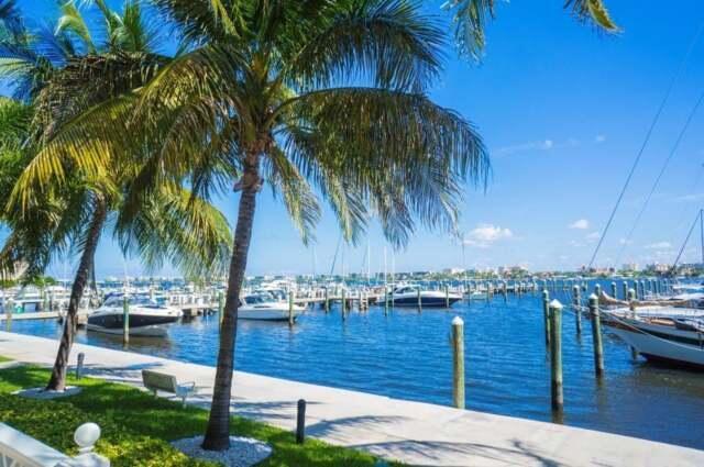 MOORINGS AT LANTANA CONDO - Residential