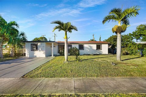 Photo of 3613 SW 1st St, Fort Lauderdale, FL 33312 (MLS # F10541890)