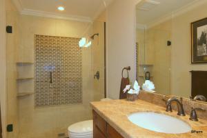 SCRIMSHAW ON THE BAY - Residential