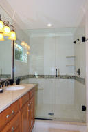 SCRIMSHAW ON THE BAY - Residential