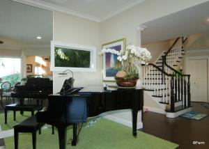 SCRIMSHAW ON THE BAY - Residential