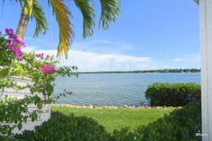 SCRIMSHAW ON THE BAY - Residential