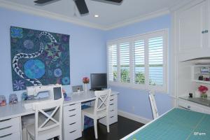 SCRIMSHAW ON THE BAY - Residential