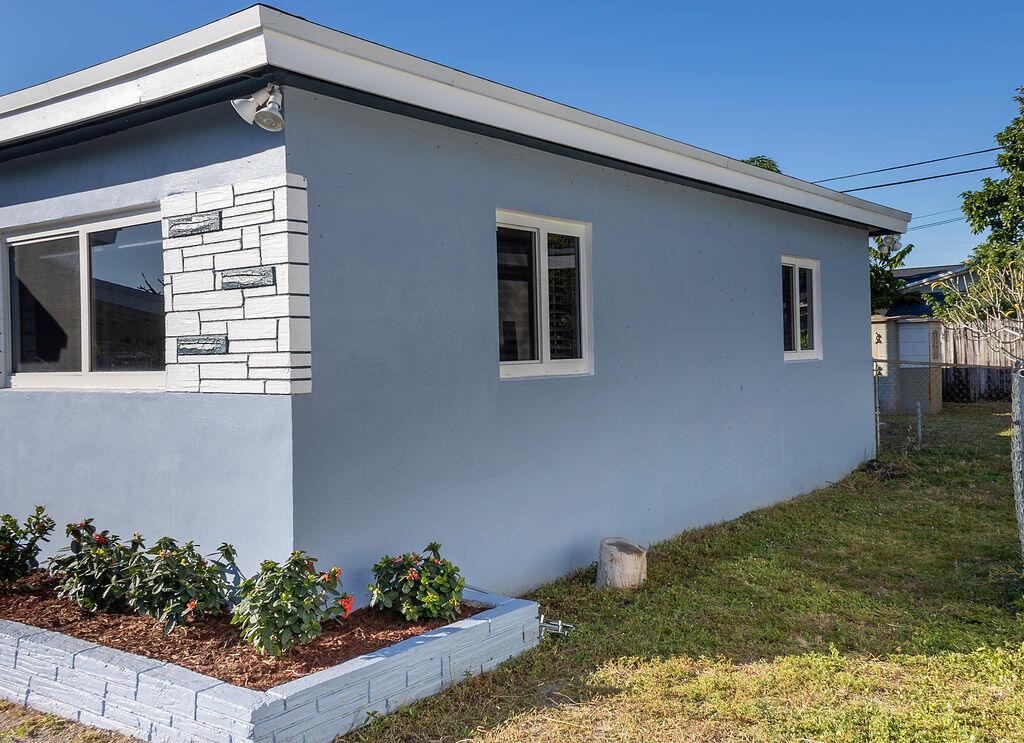 JILL-ANN HOMES - Residential