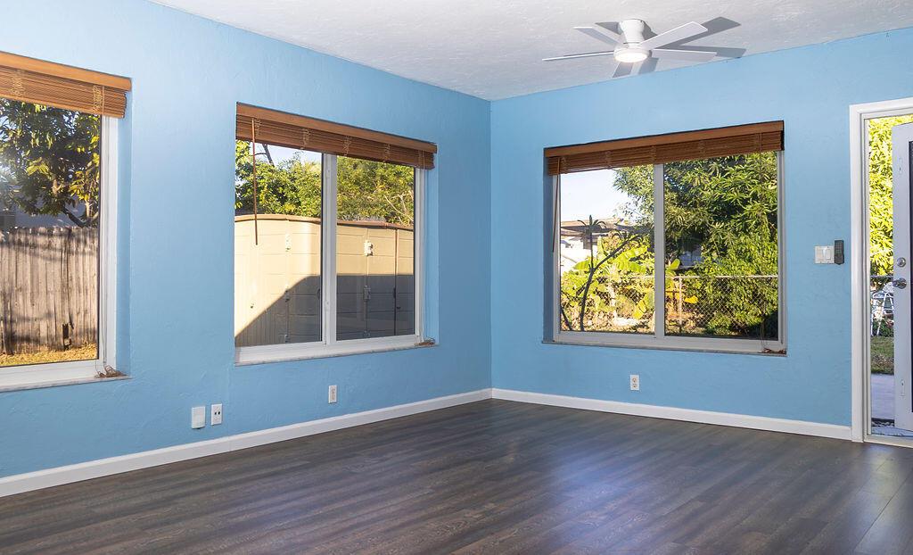 JILL-ANN HOMES - Residential