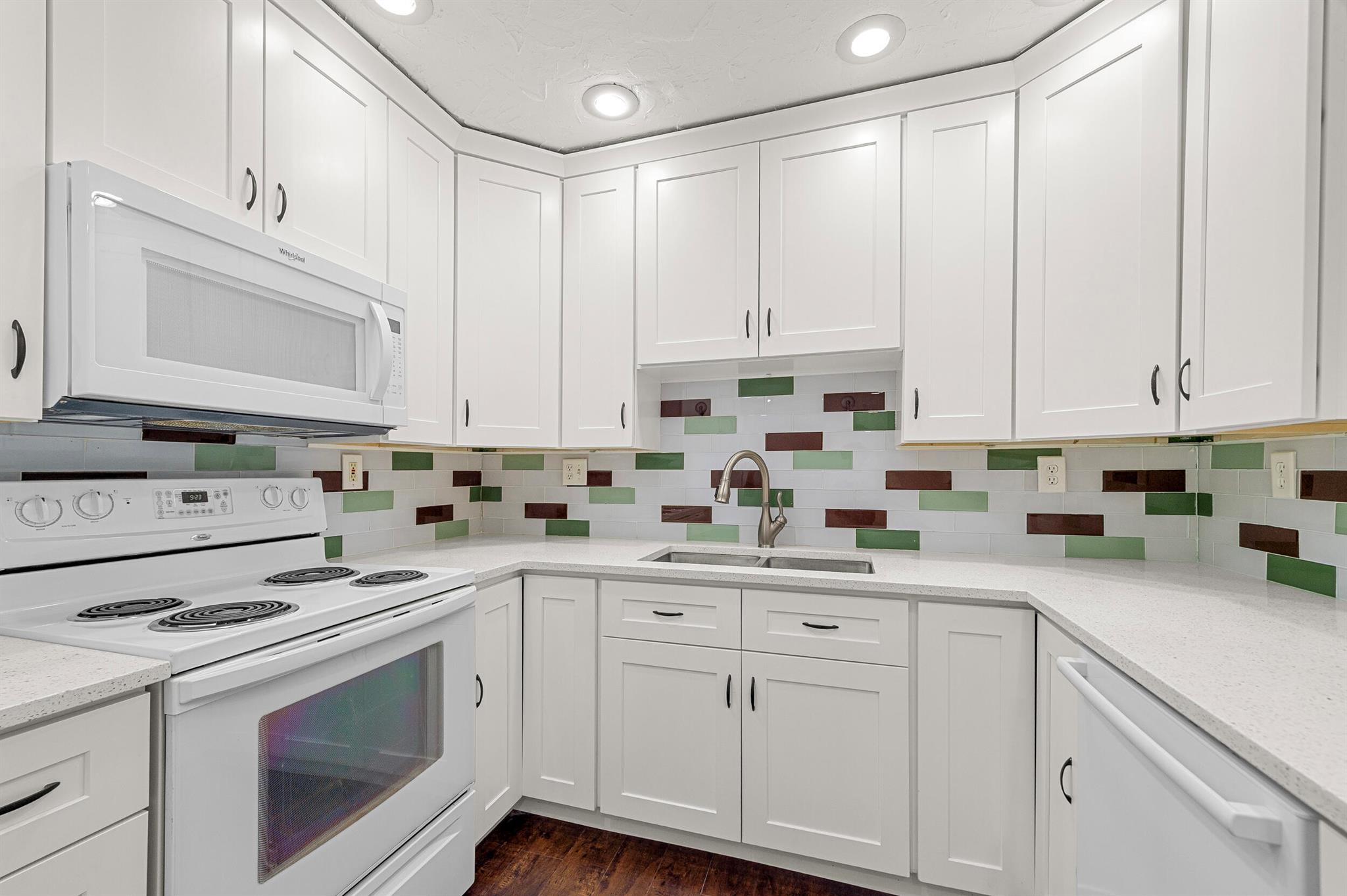 JILL-ANN HOMES - Residential