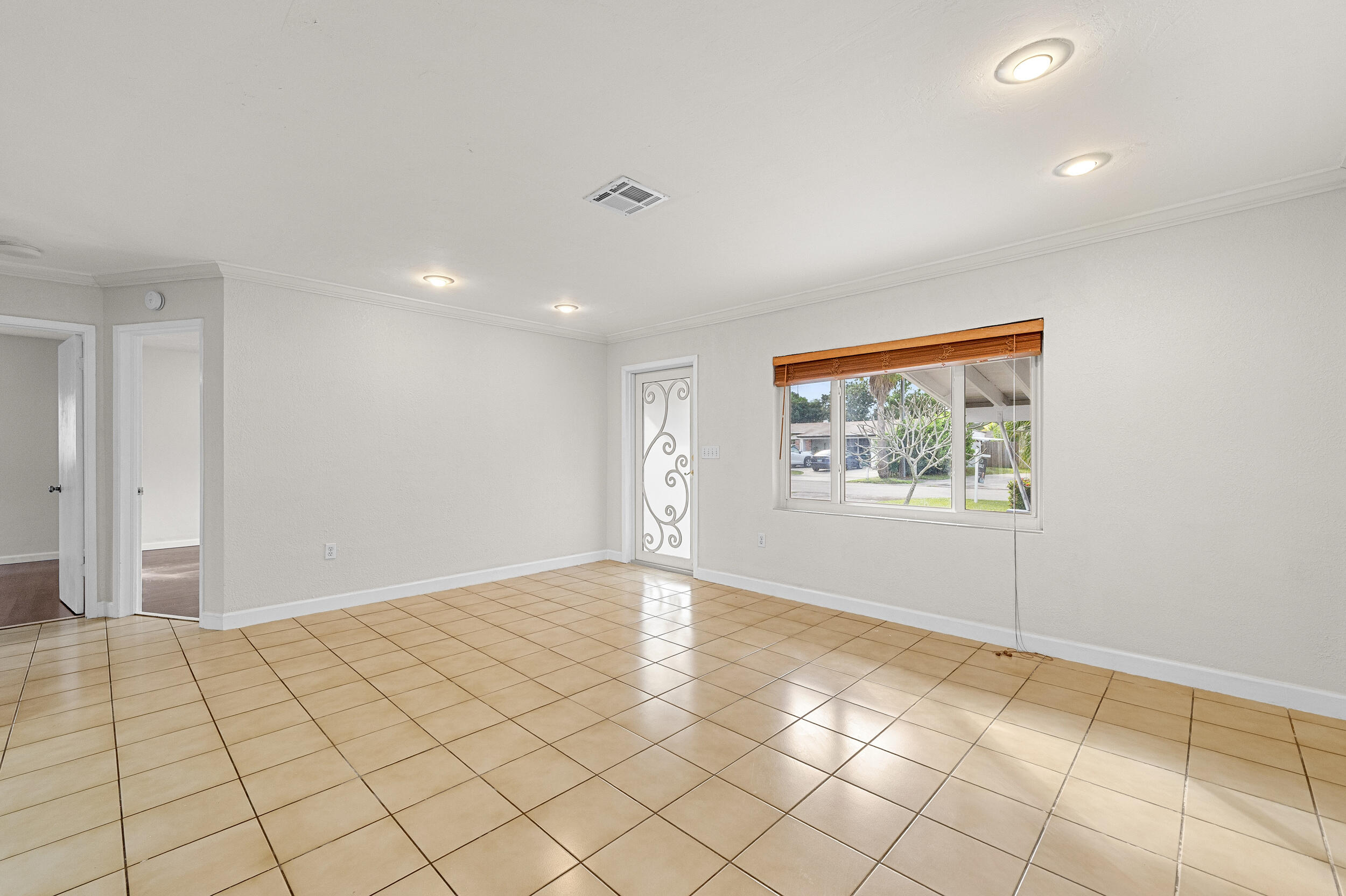 JILL-ANN HOMES - Residential