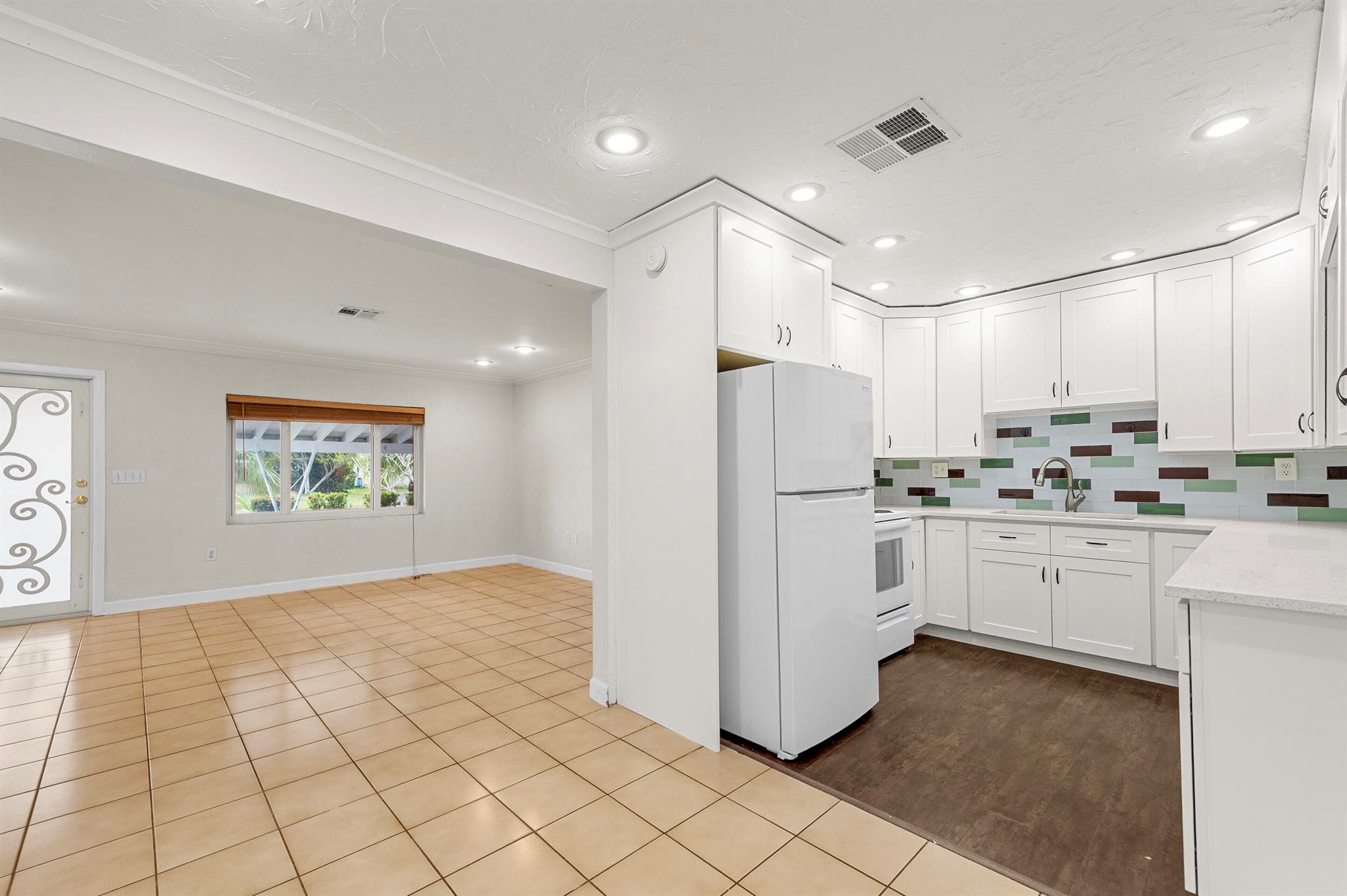 JILL-ANN HOMES - Residential