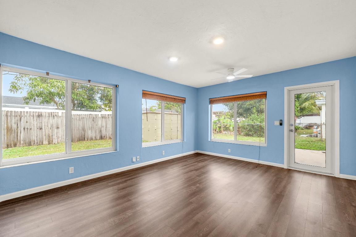 JILL-ANN HOMES - Residential