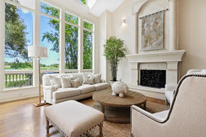 JUPITER HILLS VILLAGE PH IV - Residential
