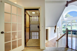 JUPITER HILLS VILLAGE PH IV - Residential