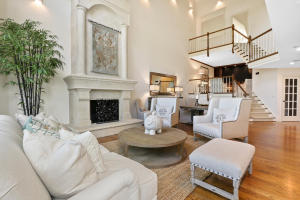 JUPITER HILLS VILLAGE PH IV - Residential