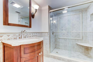 JUPITER HILLS VILLAGE PH IV - Residential