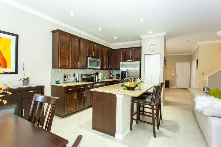 10426 Wellington Parc Drive