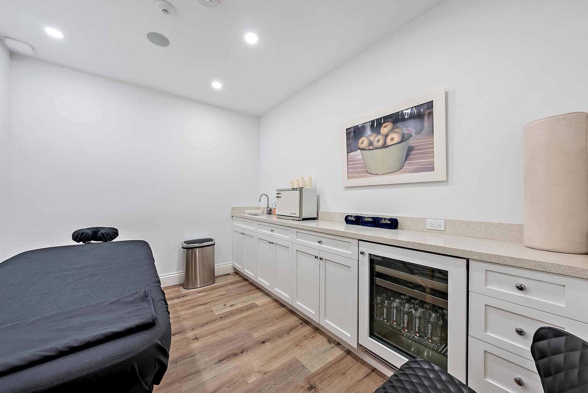 VILLAS INC - Residential