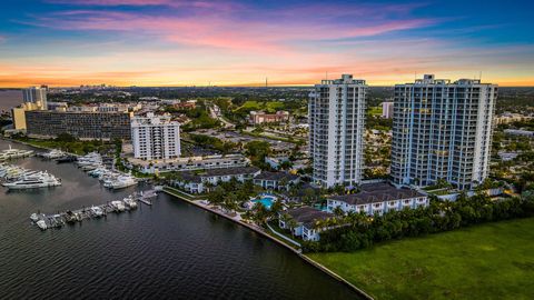 Condominium in North Palm Beach FL 1 Water Club Way Way 2.jpg