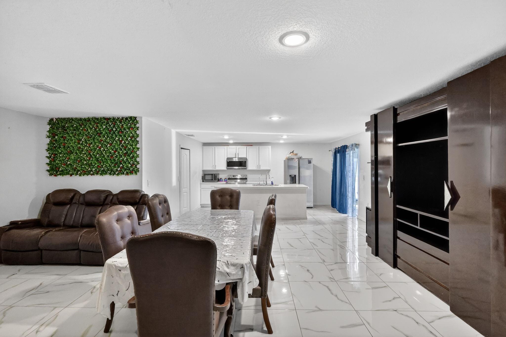 Lakewood Park - Residential Lease