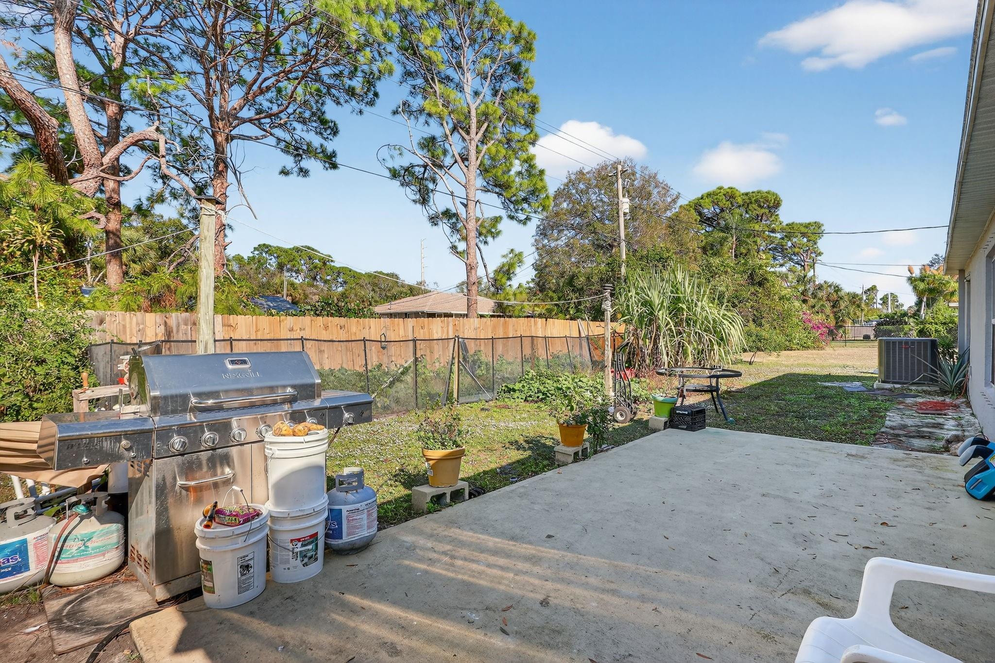 Lakewood Park - Residential Lease