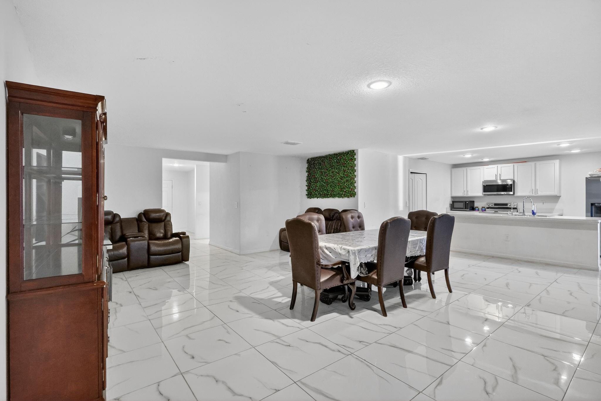 Lakewood Park - Residential Lease