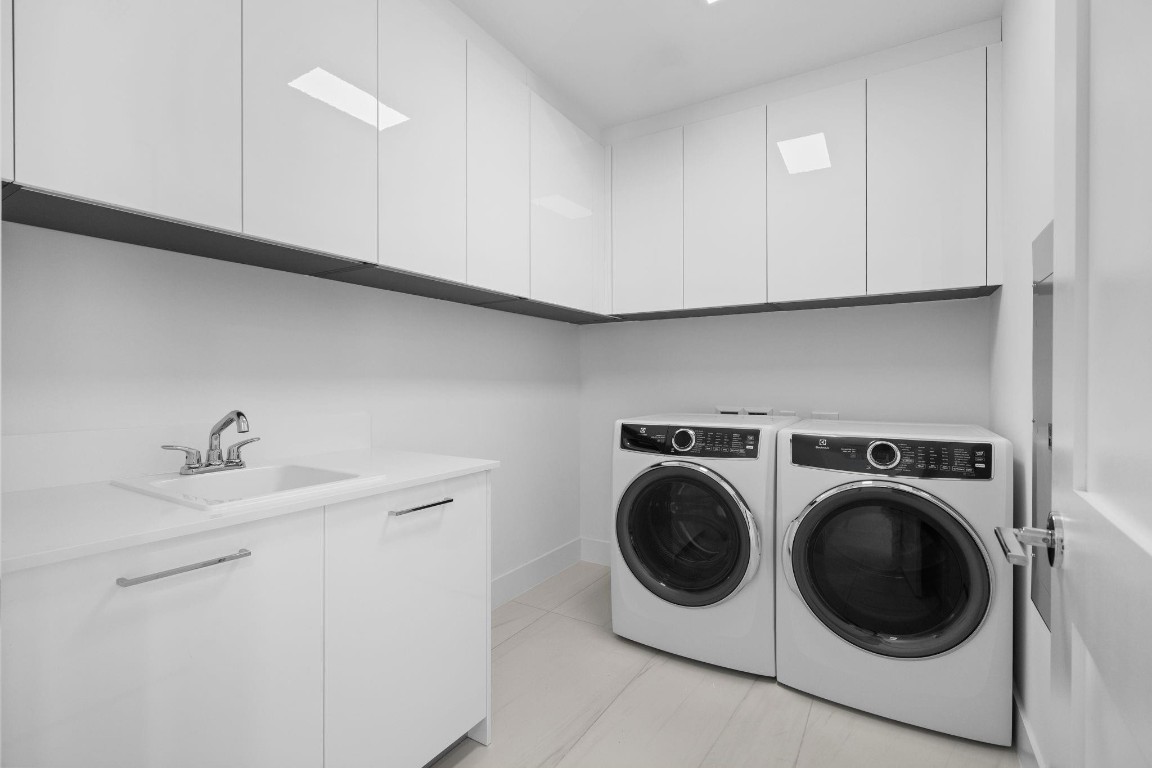 SELENE OCEANFRONT RESIDEN - Residential Lease