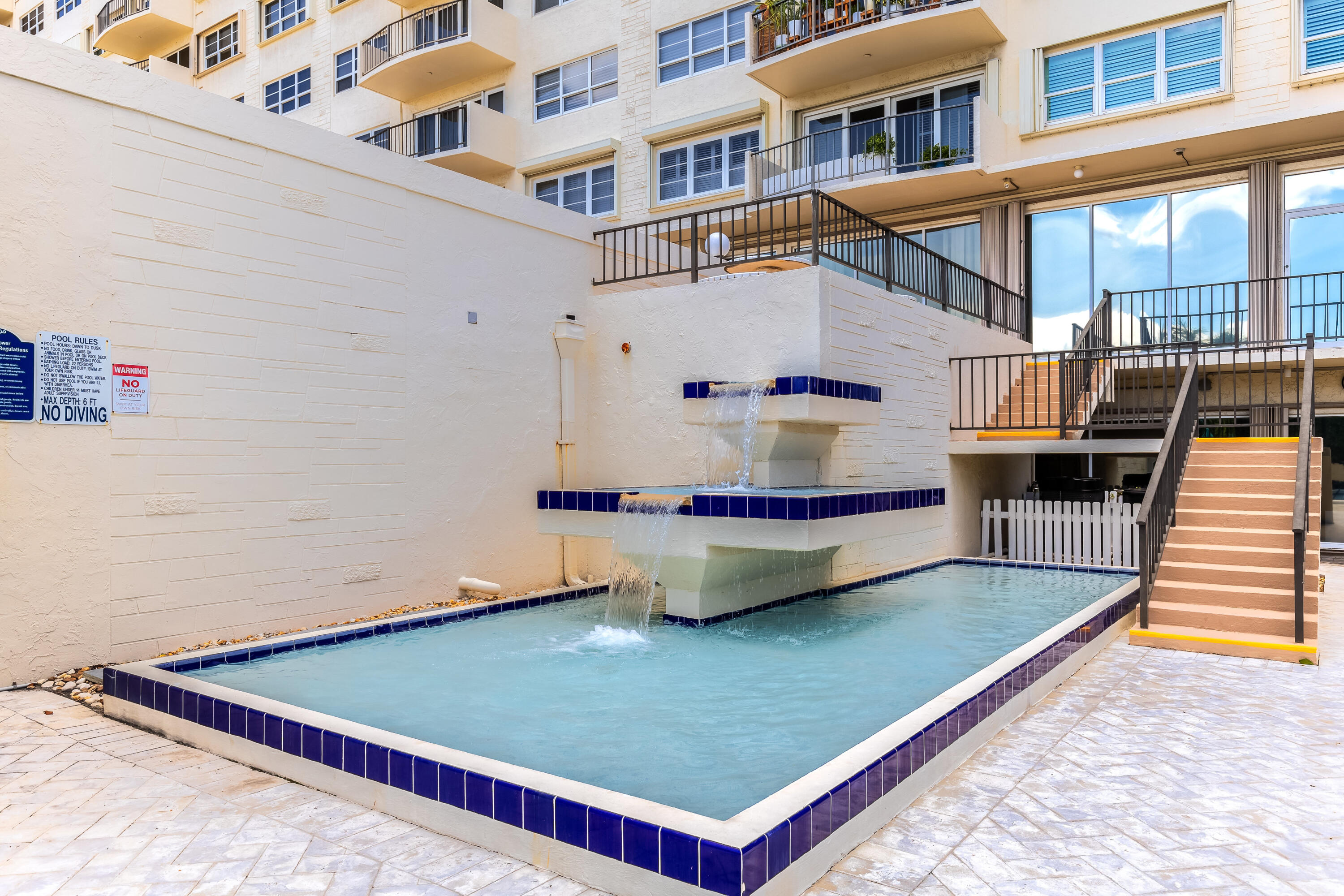 MARINE TOWER CONDO - Residential